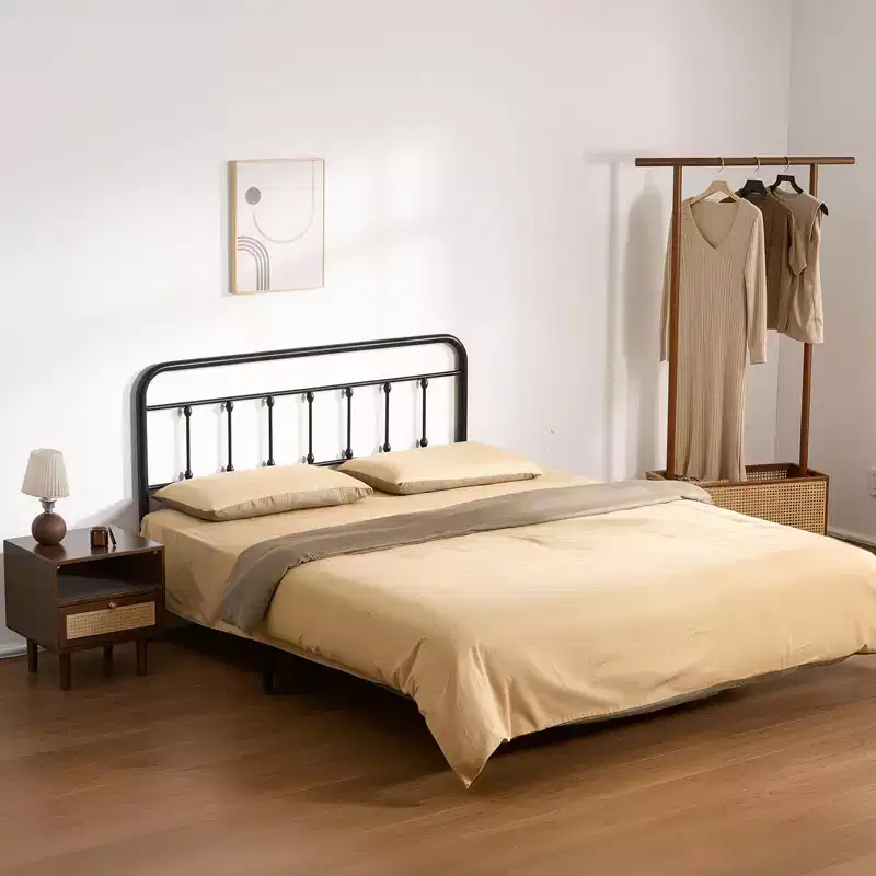 VEVOR Metal Headboard, Queen Size Headboard with Adjustable Height, Metal Headboard for Queen Size Bed, W59.65 x H40.55 x D1.5 inches, Black