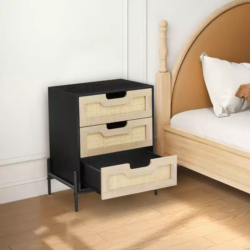 Wicker Storage Nightstand Modern Bohemian-Style Bedside Table Sturdy Wooden Legs Wicker Decorative Side Table for Bedroom and Living Room