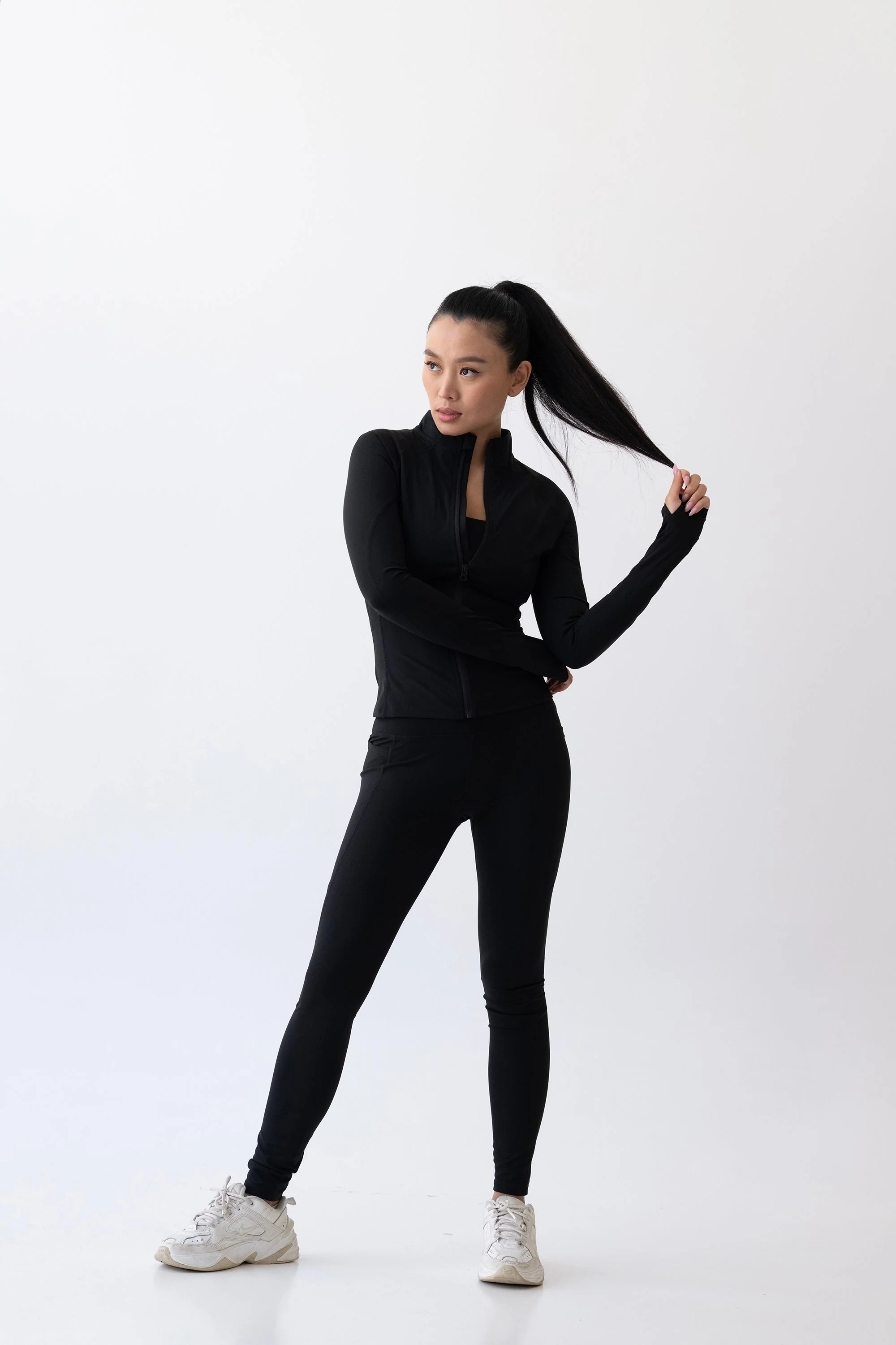 The Contour Zip