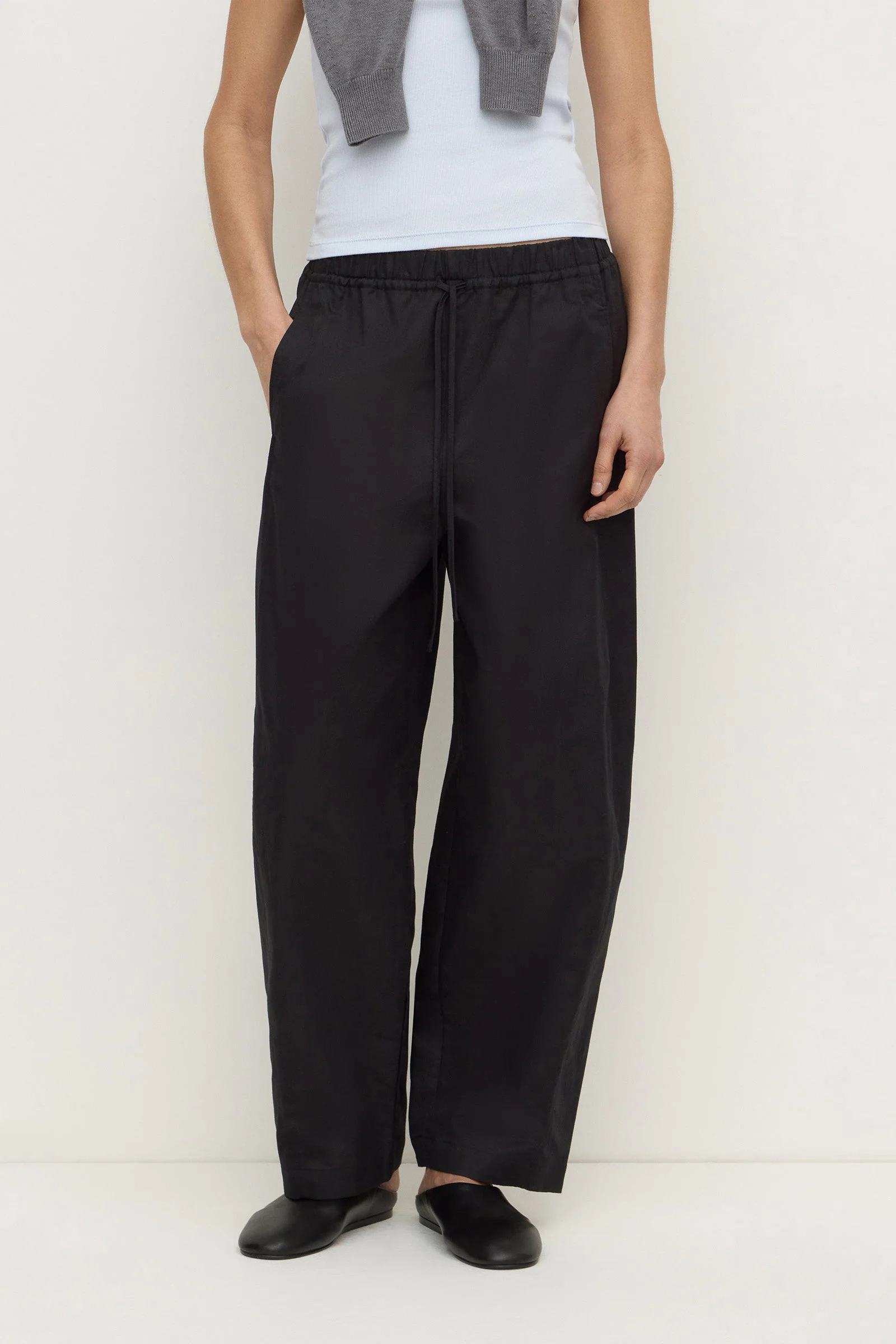 Cotton Linen Barrel Leg Pant