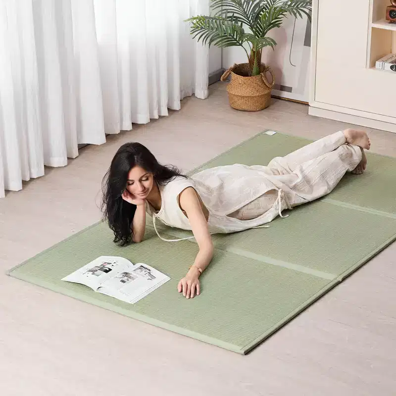 VEVOR Japanese Tatami Mat, Queen Size Foldable Japanese Tatami Mattress( Natural Rush Grass), Japanese Floor Mattress with Non-Slip Backing, Green