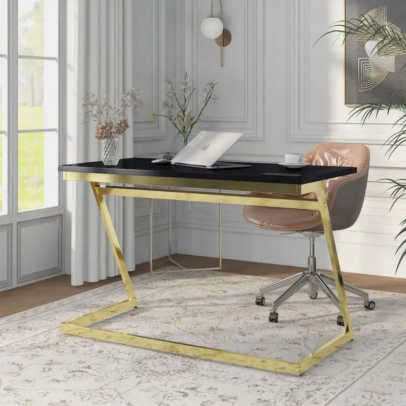 47-inch Steel Computer Desk with USB Ports