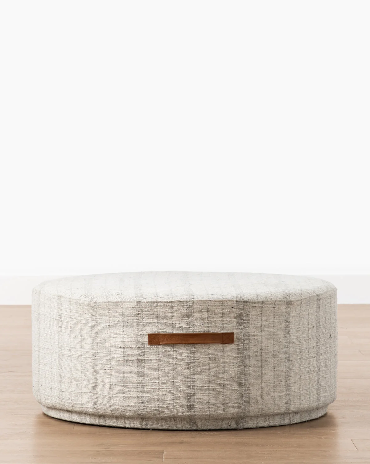 Classic Upholstered Round Ottoman with Plush Cushion for Living Room