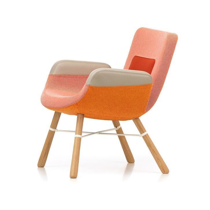 Contemporary Mixed-Material Lounge Chair with Wood, Metal & Leather Details for Living Room