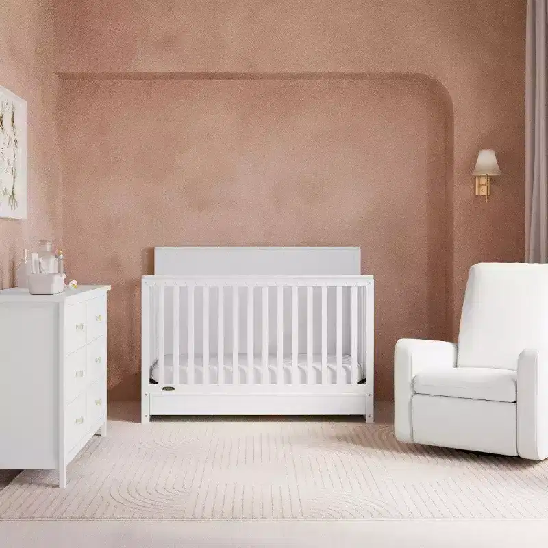 Graco Sasha 5-in-1 Convertible Crib with Drawer