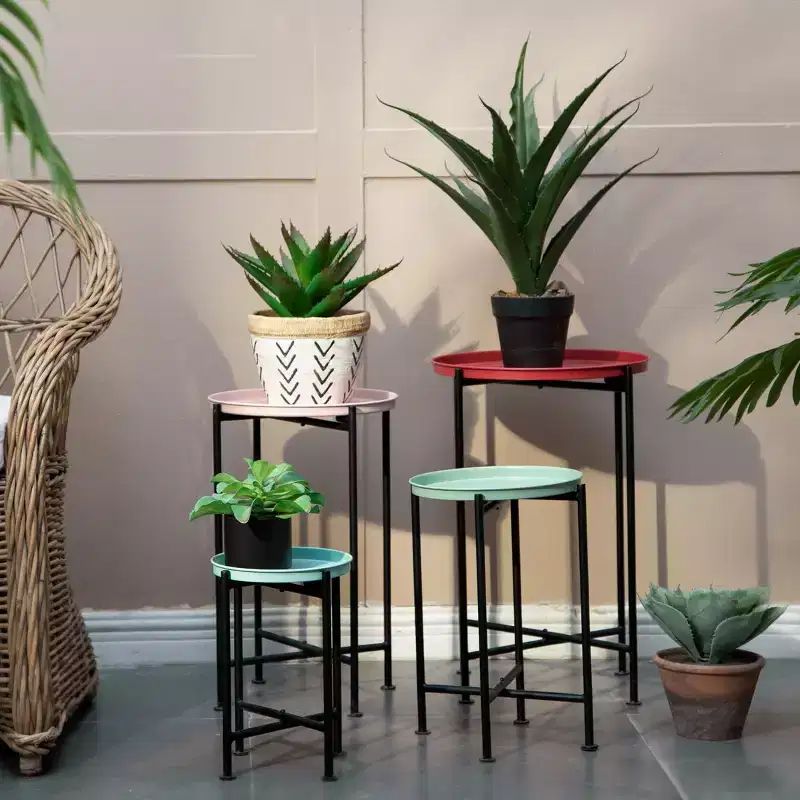 Dutile Modern Metal Nesting Table (4 Tables)
