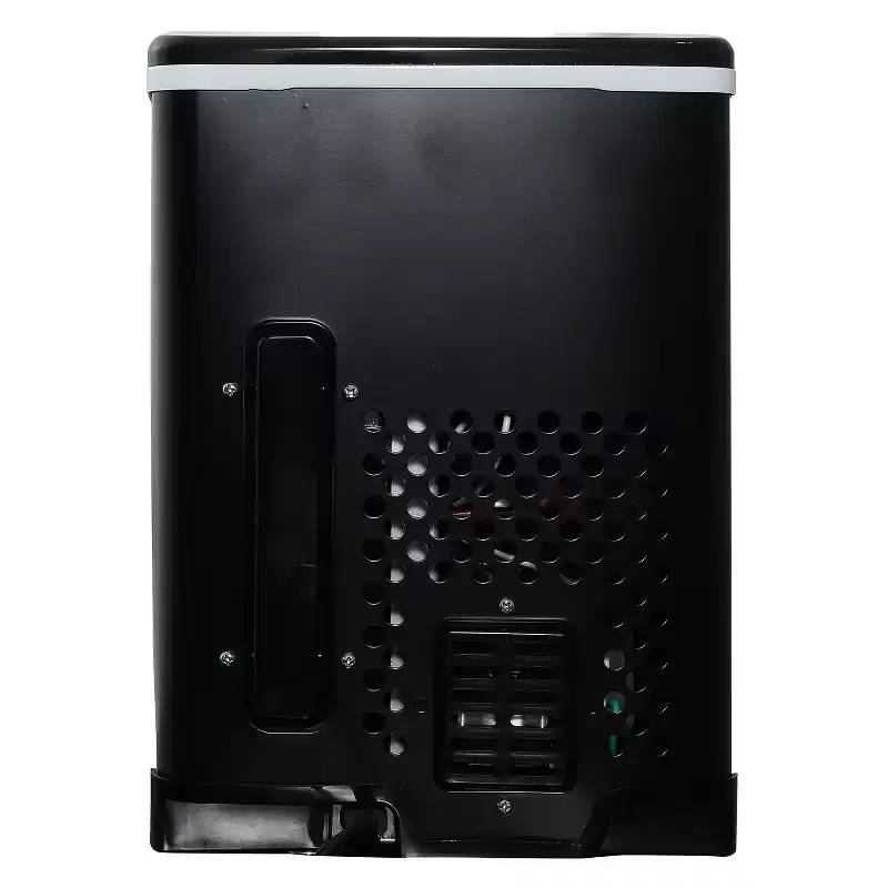 Frigidaire Countertop Ice Maker with 9-In. Bullet-Shaped Cubes, 26 Lbs per Day