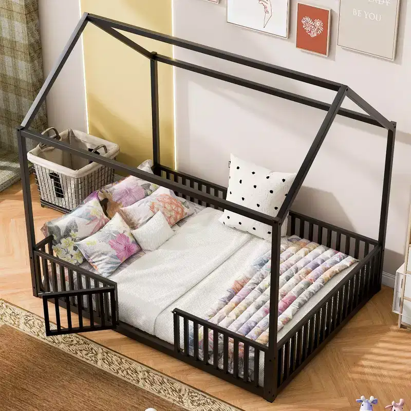 Elegant Design Metal Frame House Bed with Fence & Door