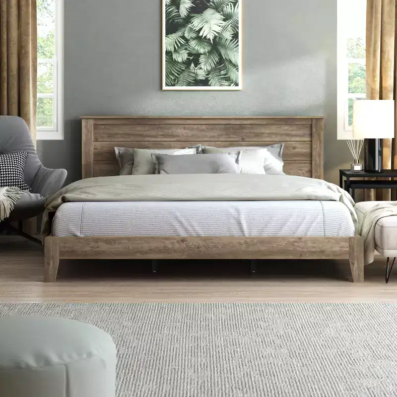 King Platform Bed with Headboard - Knotty Oak