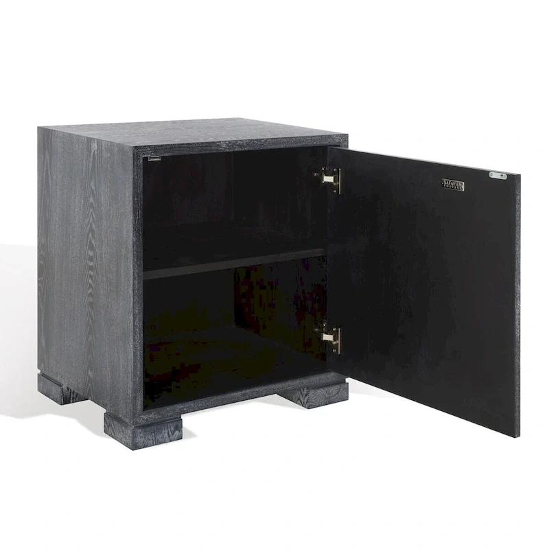 White/ Gold Lacquer Chest - 24Wx18Dx26H