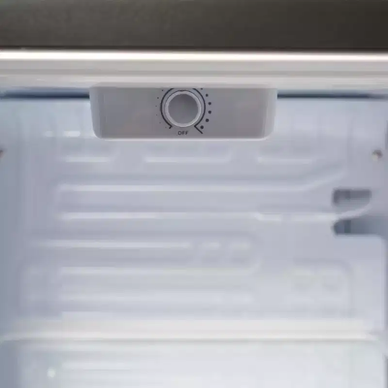 Danby 3.3 cu. ft. Compact Fridge in Black DAR033A6BDB