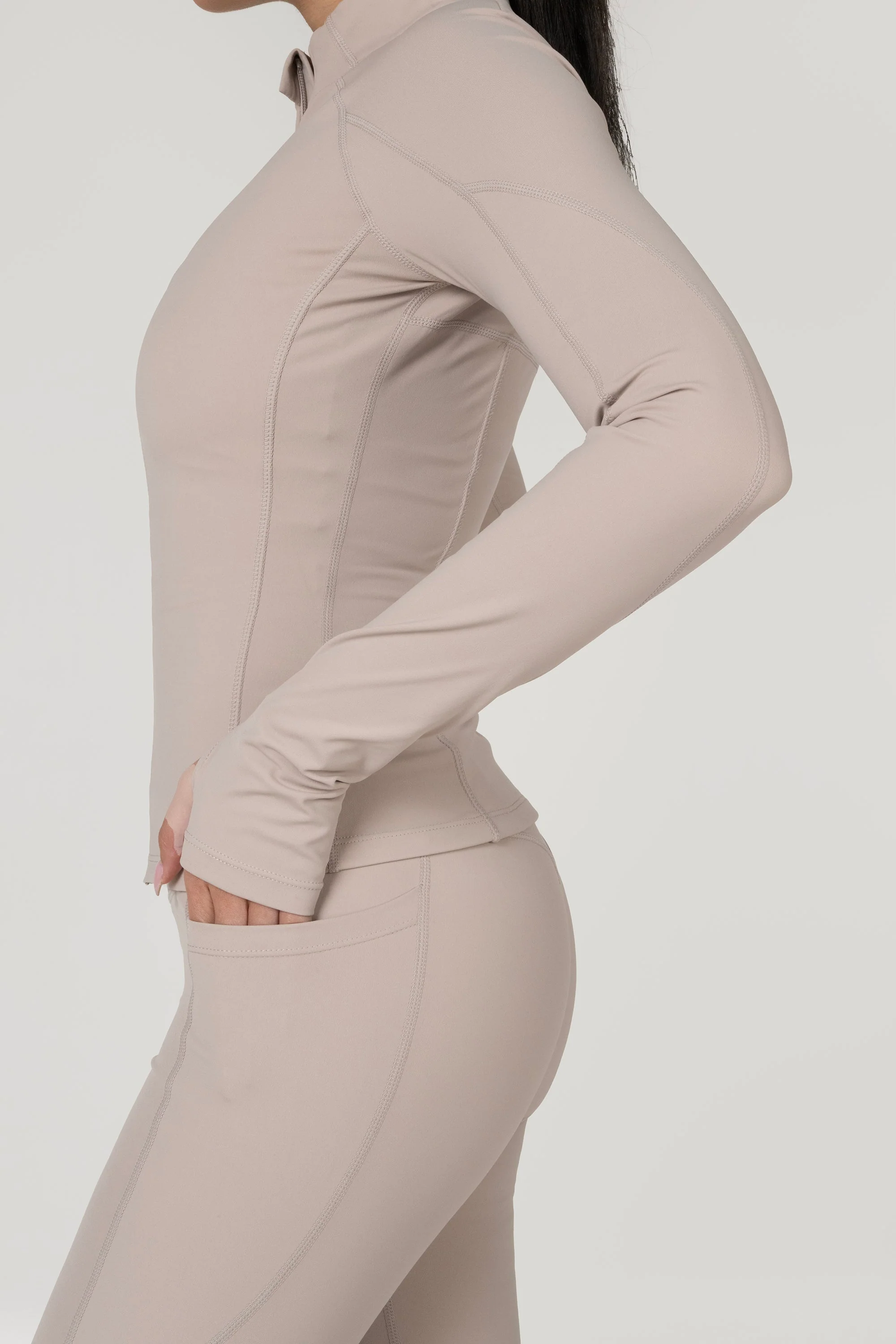 The Contour Zip