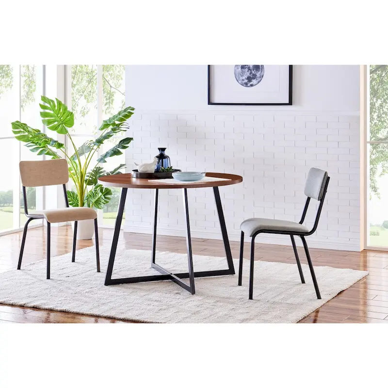 Courtdale 41.5 Round Table