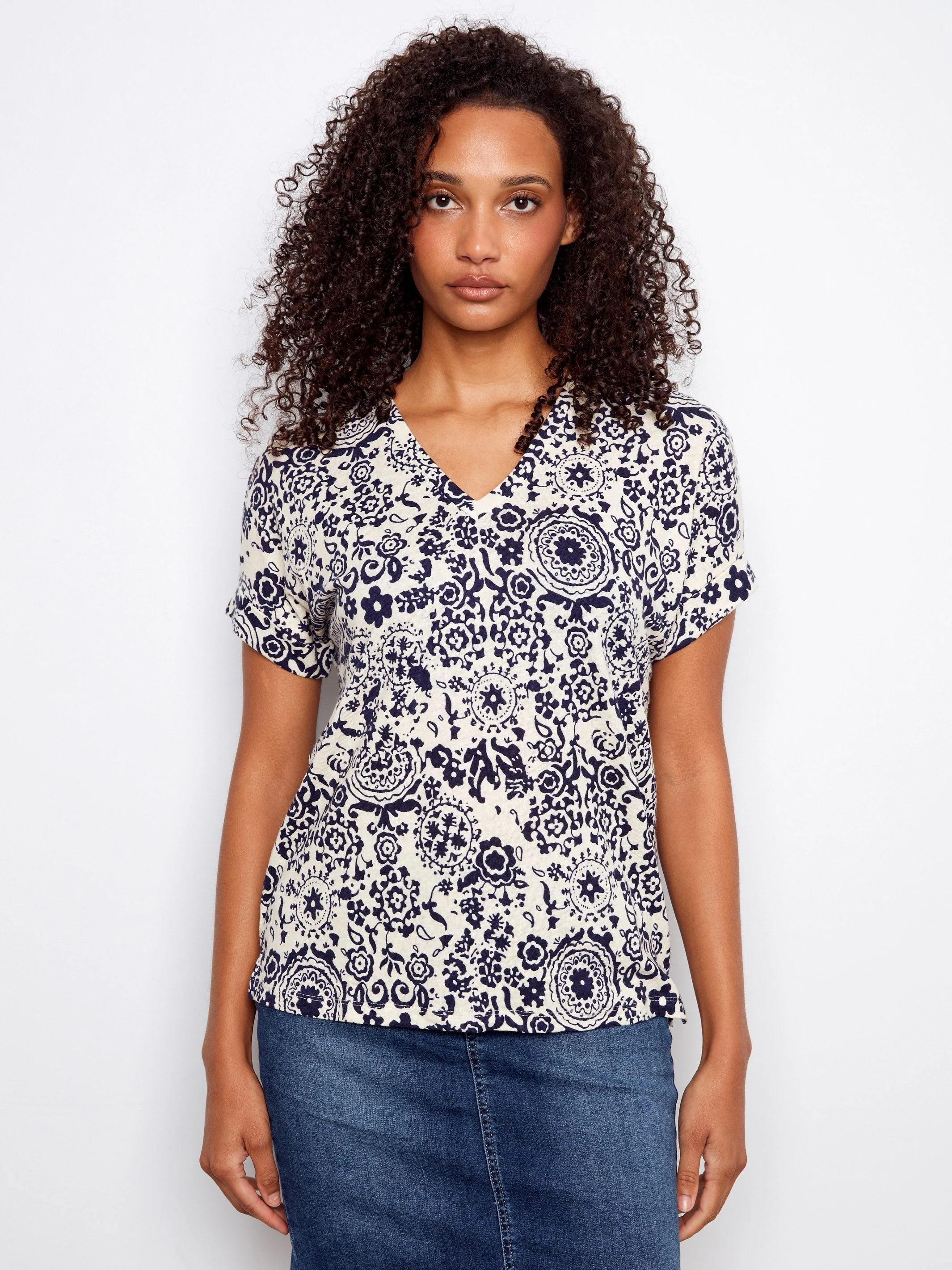 Printed Short Sleeve V-Neck T-Shirt - Baroque Print