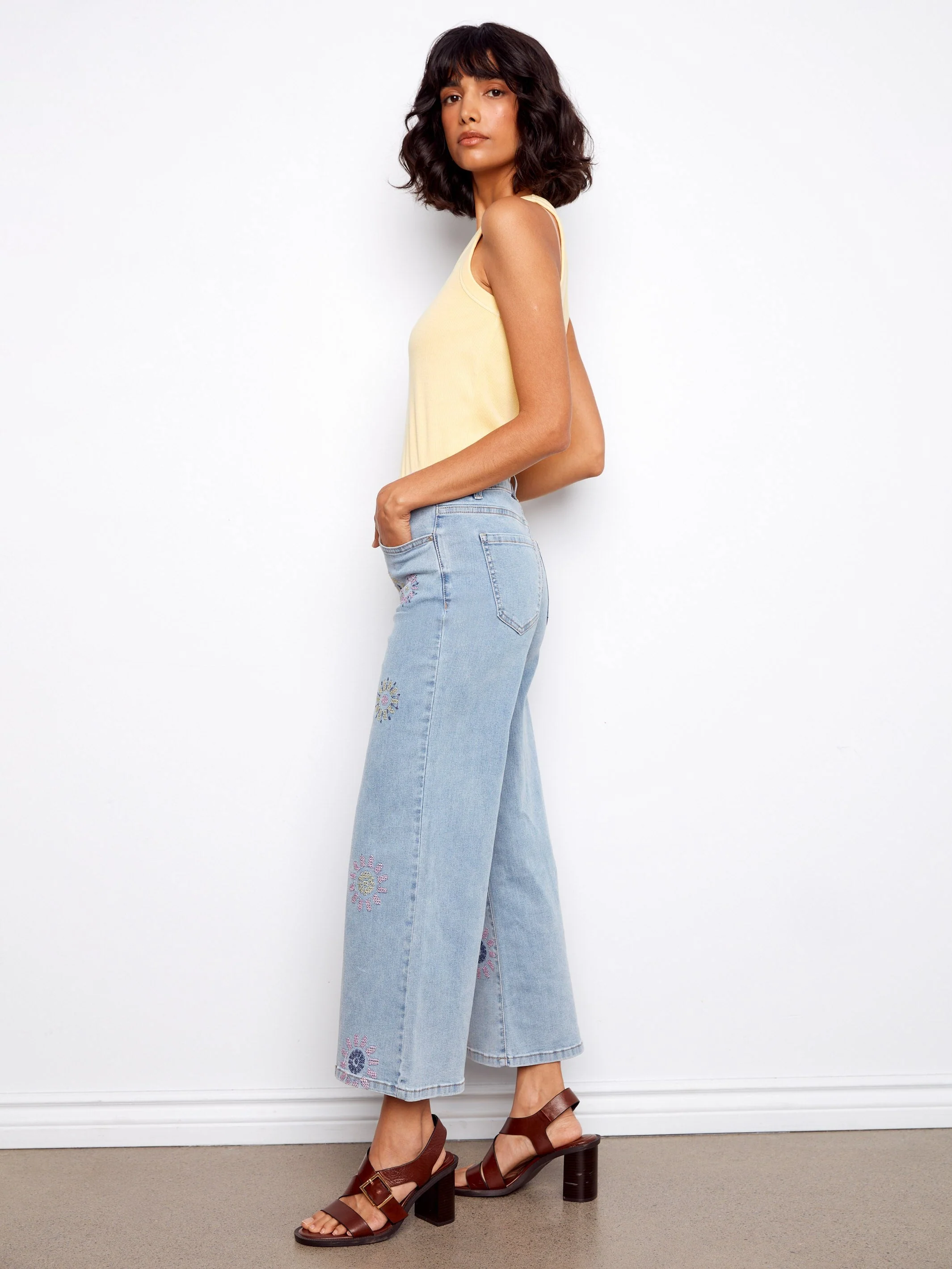 Wide Leg Jeans with Flower Embroidery - Light Blue