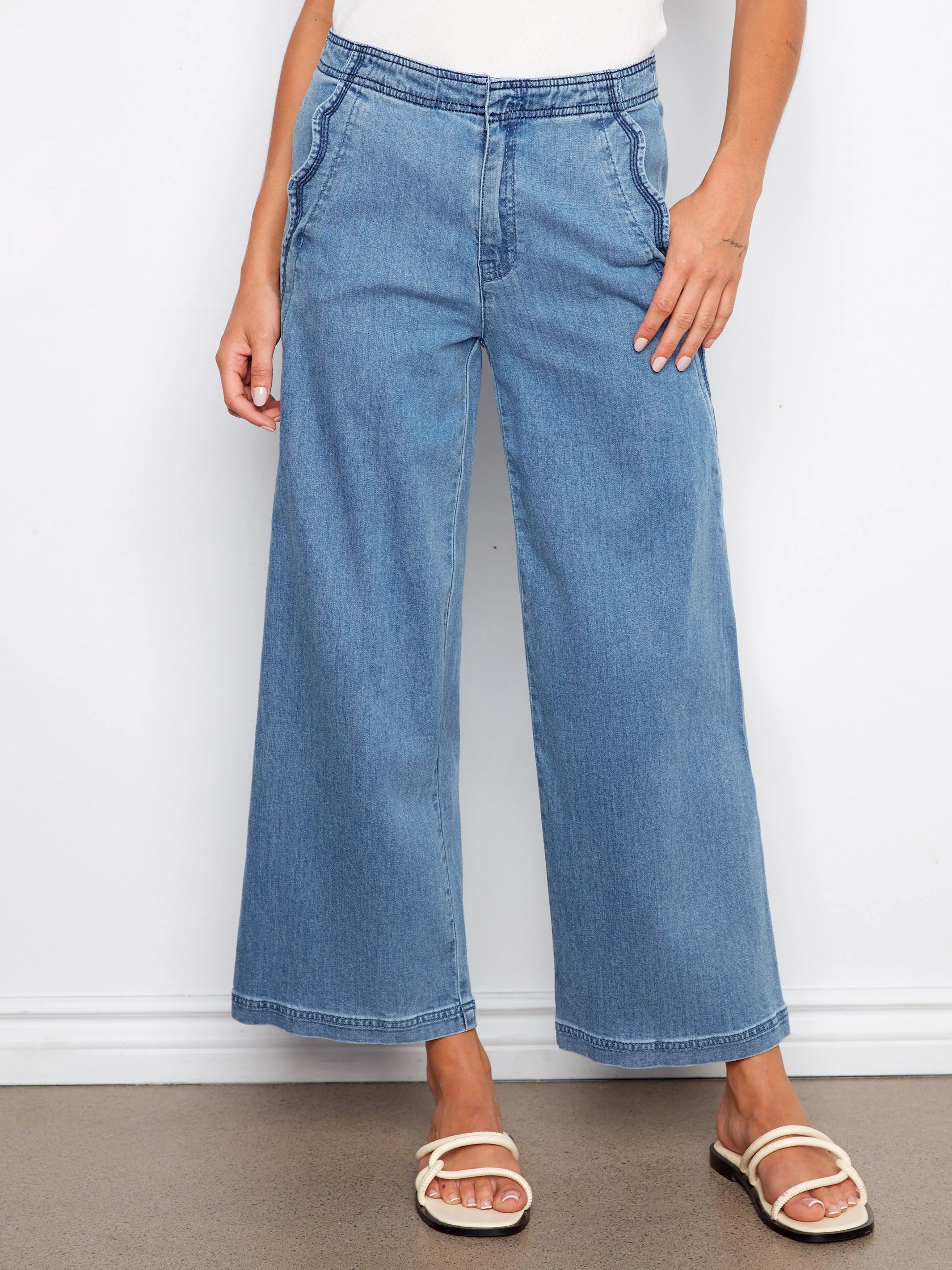 Wide Leg Jeans With Scalloped Edges - Soft Blue