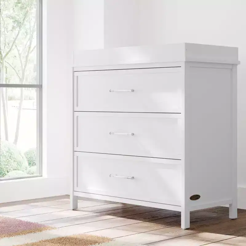 Graco Classic 3 Drawer Dresser with Removable Changing Topper