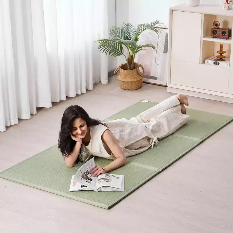 VEVOR Japanese Tatami Mat, Full Size Foldable Japanese Tatami Mattress( Natural Rush Grass), Japanese Floor Mattress with Non-Slip Backing, Green