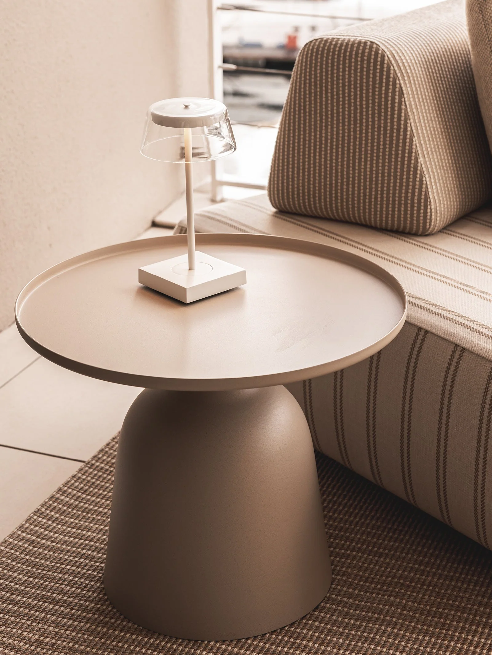 Contemporary Aluminium Side Table with Weather-Resistant for Patio
