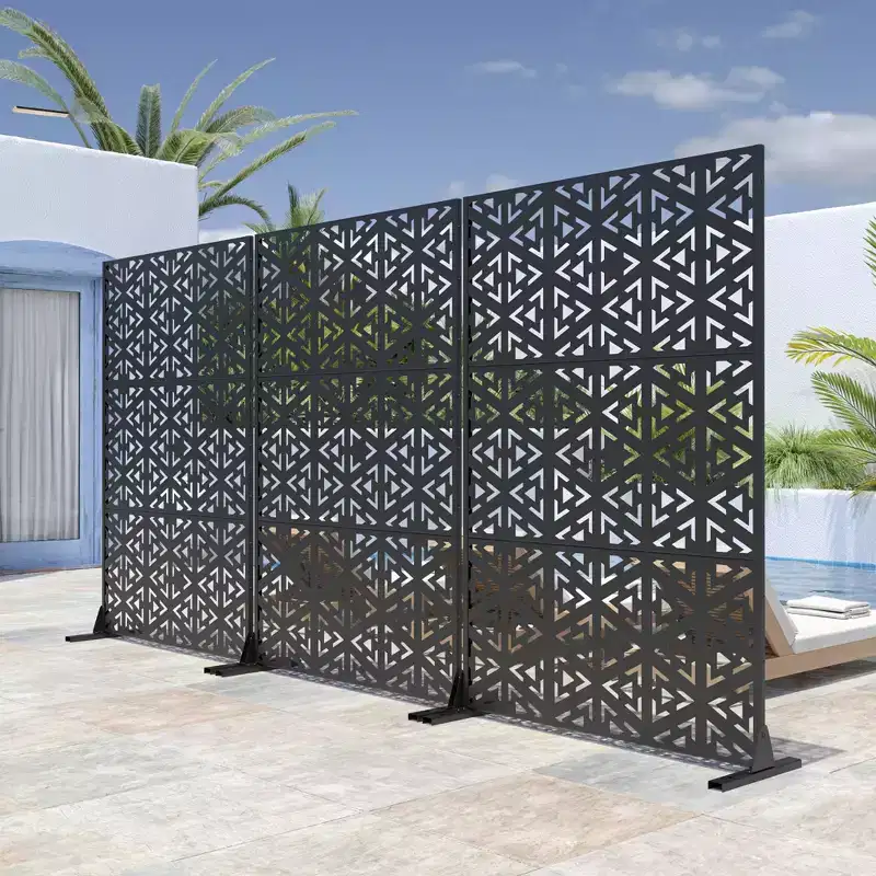 V-Shaped Triangle Pattern Black Galvanized Steel Screen | 183H x 120W x 4D cm