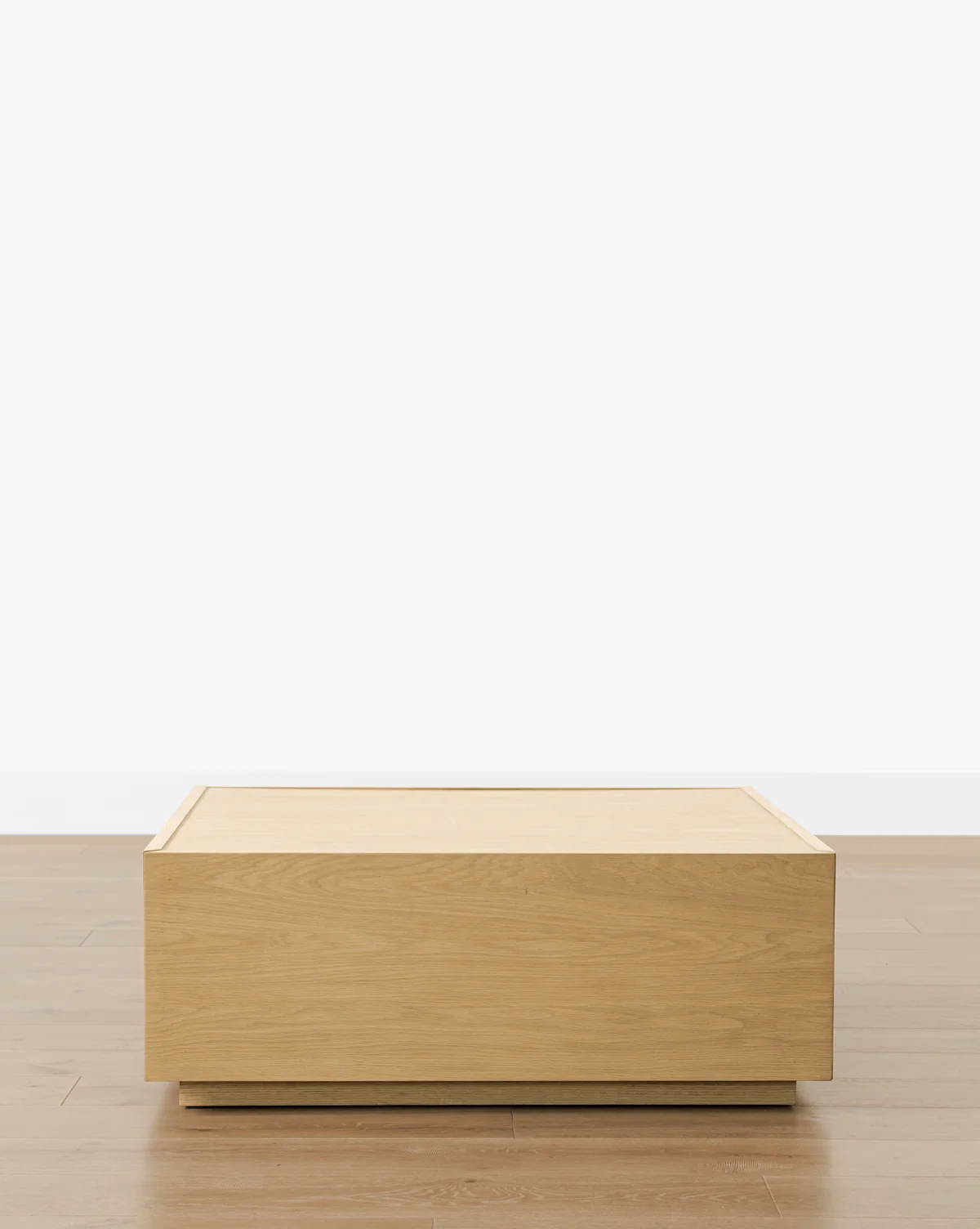 Modern Wood Coffee Table with Pull-Out Storage Drawers & Clean Lines for Living Room