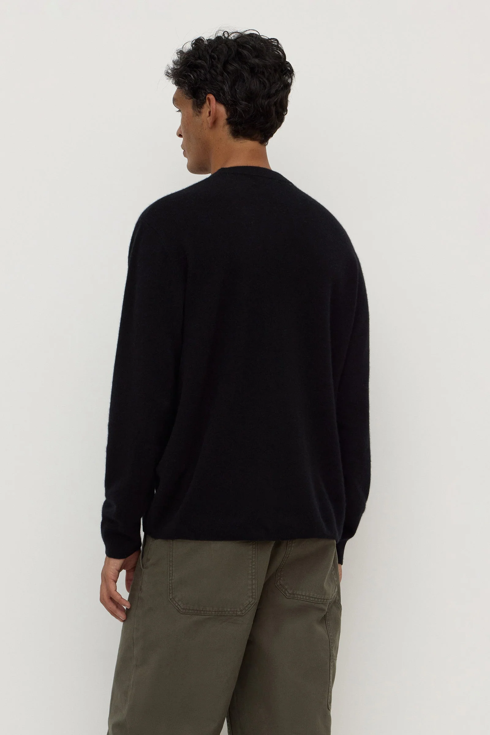 Black Crew Neck Cashmere Knit