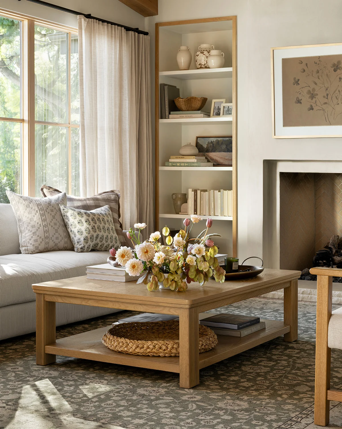Traditional Drift Oak Coffee Table with Vertical Fluting & Wire-Brushed Texture for Living Room