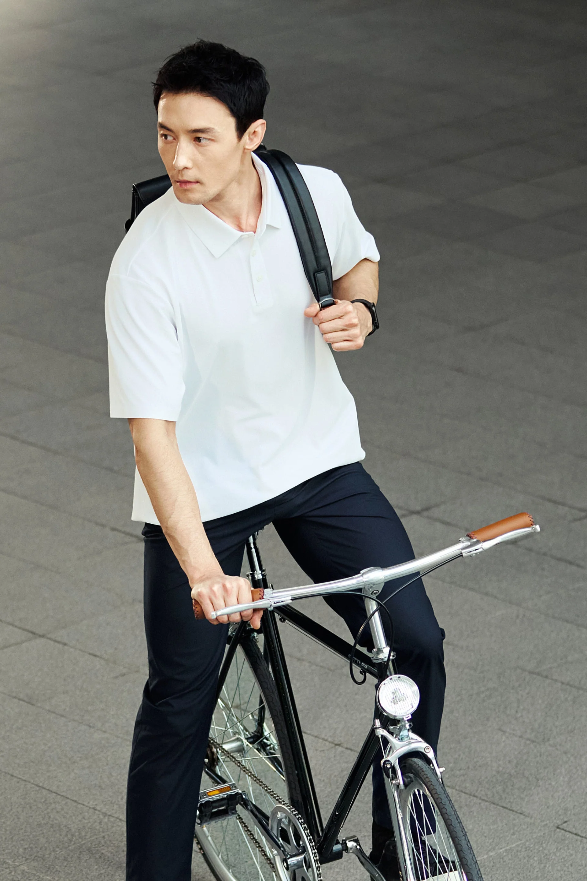 Sharp Pique Polo – White