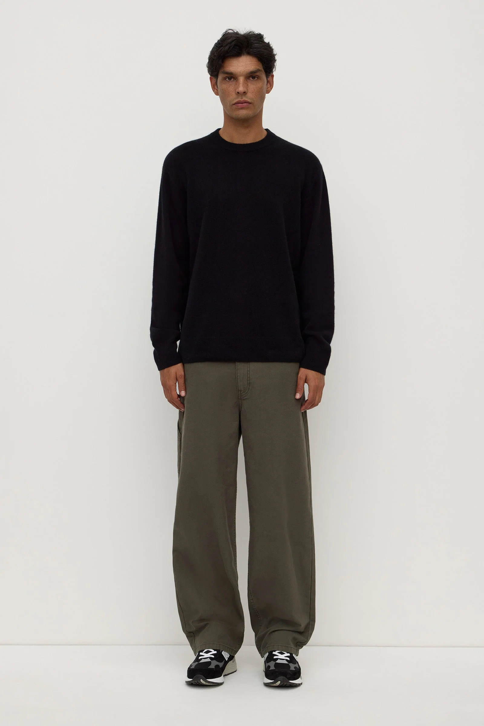 Black Crew Neck Cashmere Knit