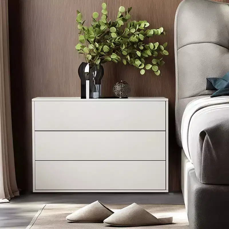 Luck Live Modern 3 drawer bedside table, which is 31.4 inches in size, can be used as a storage cabinet in both the bedroom and the living room.