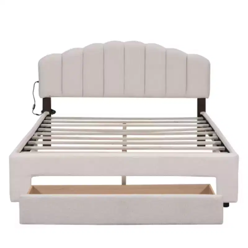 Queen-Size Upholstered Platform Bed in Teddy Fleece with Storage Compartment