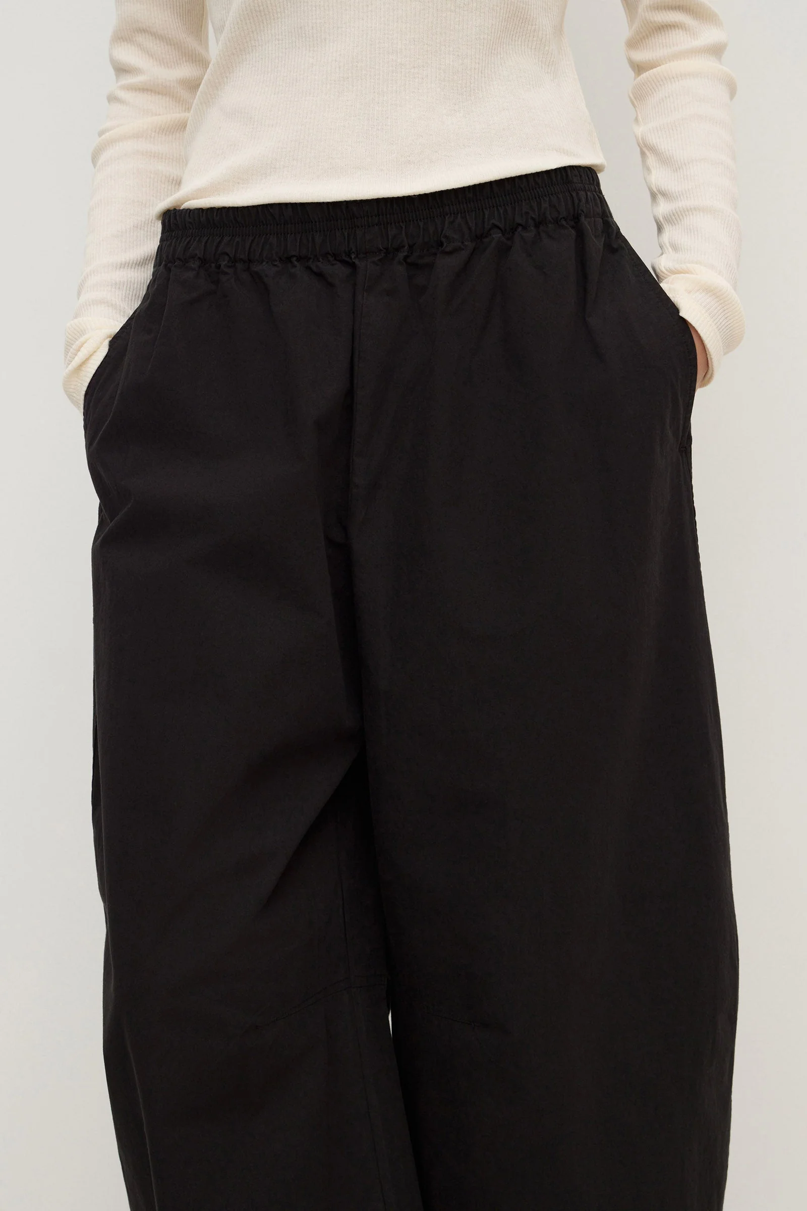 Black Cotton Voluminous Barrel Leg Pant