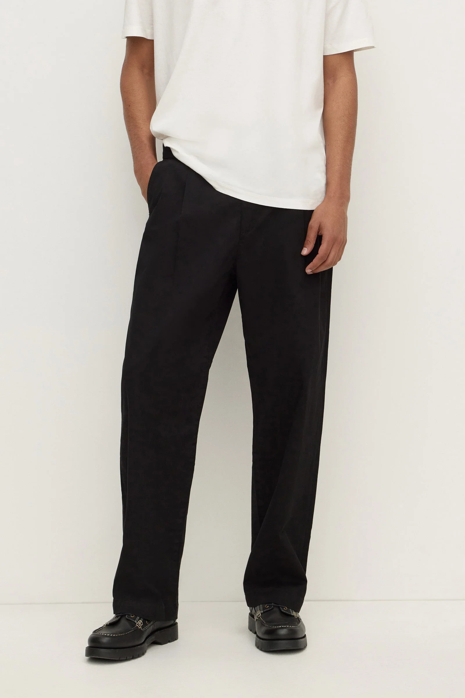 True Black Pleated Cotton Chino
