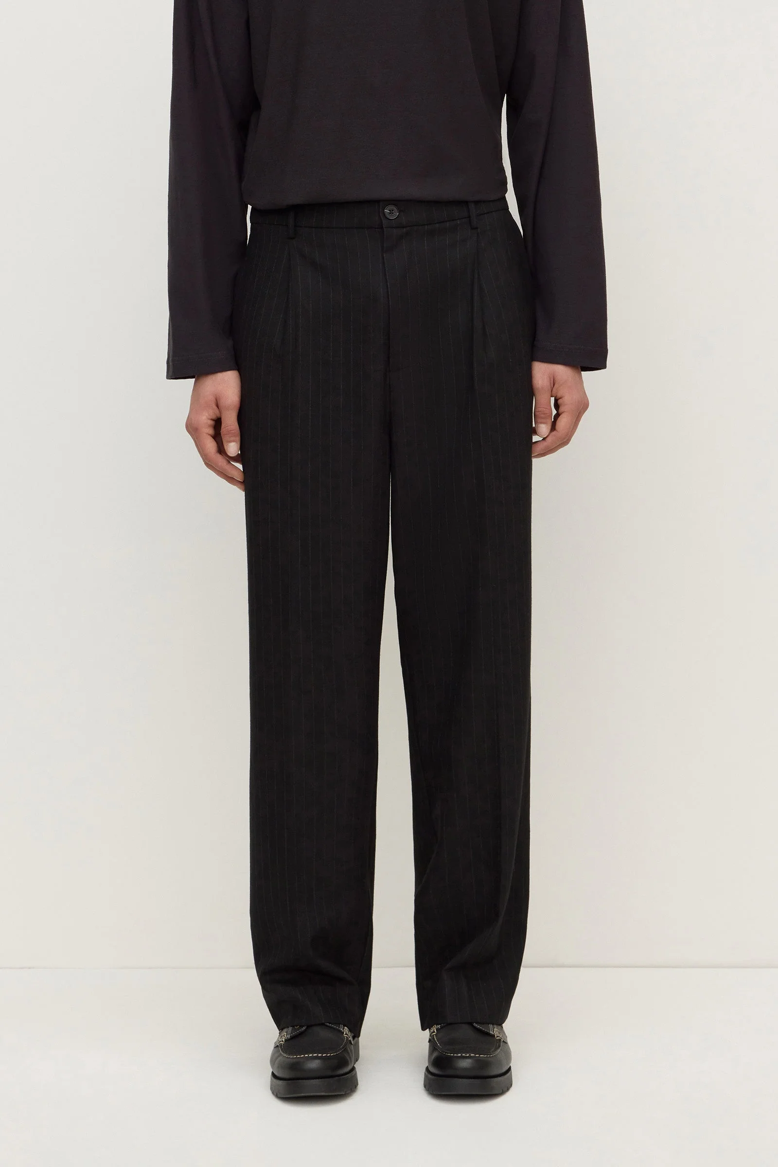 Tapered Wool Pant