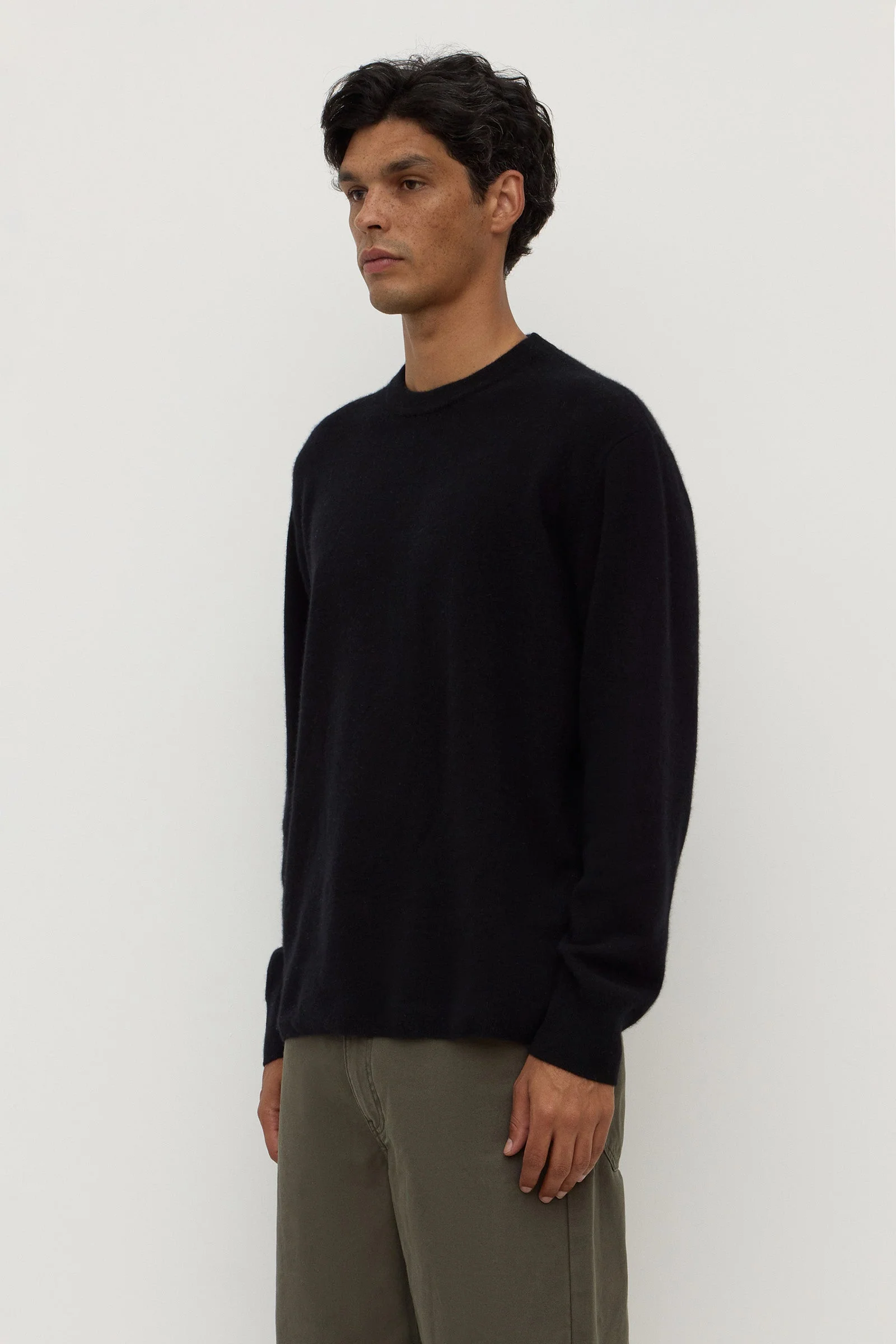 Black Crew Neck Cashmere Knit