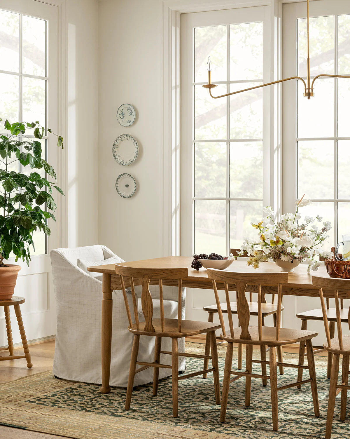 Classic Solid Oak Dining Chair with Spindle Back for Dining Room