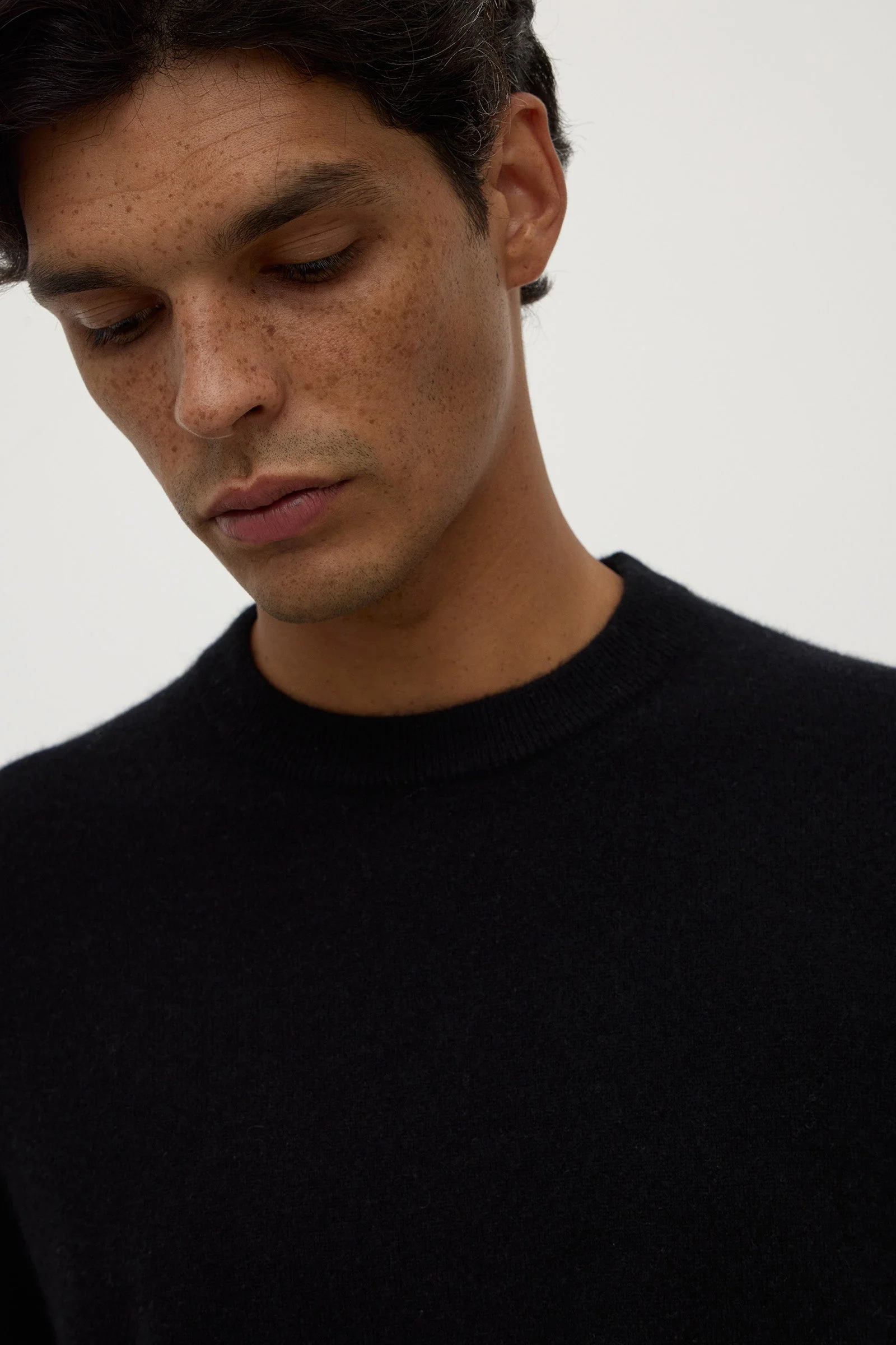 Black Crew Neck Cashmere Knit
