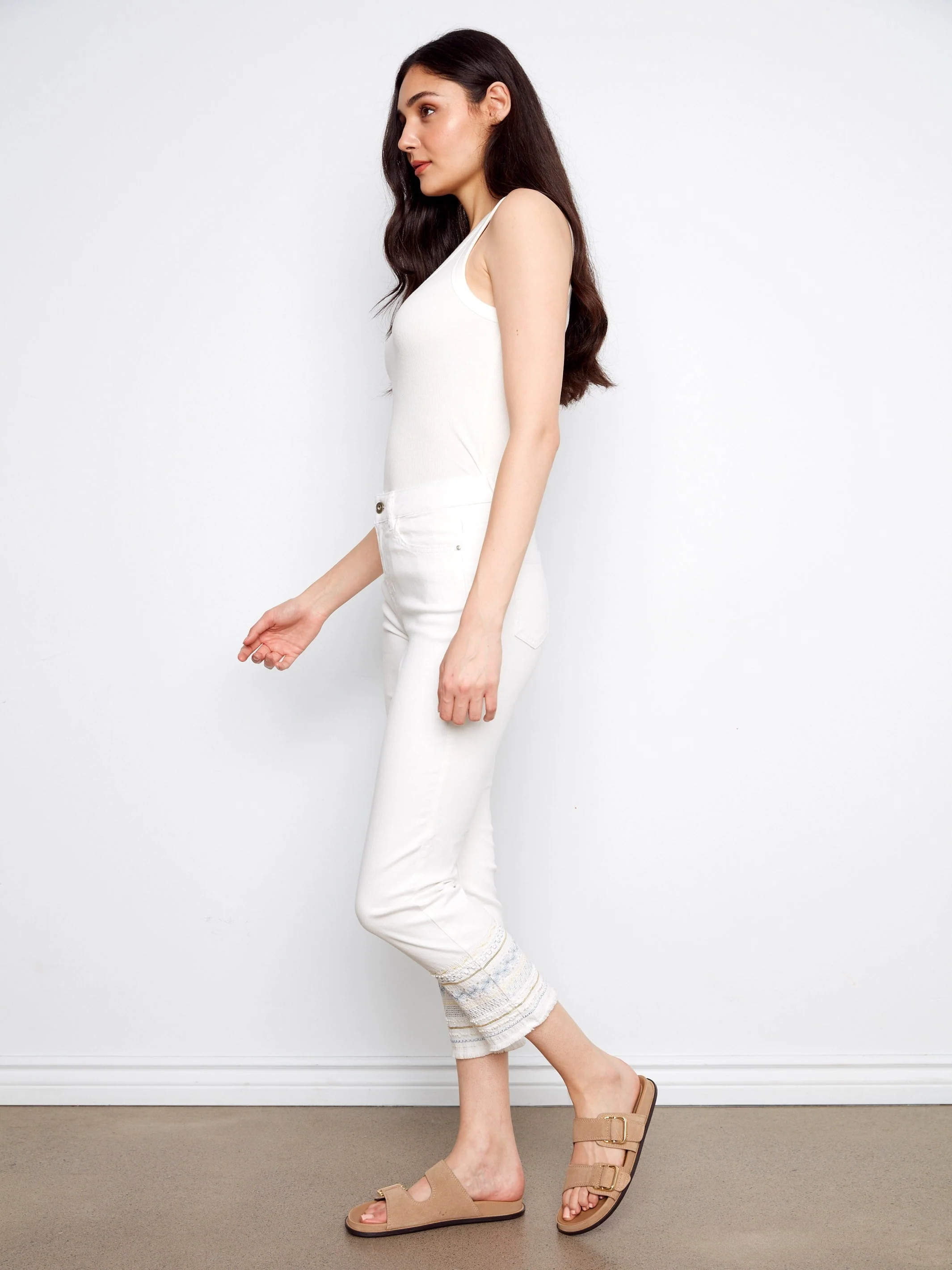 Embroidered Hem Jeans - White