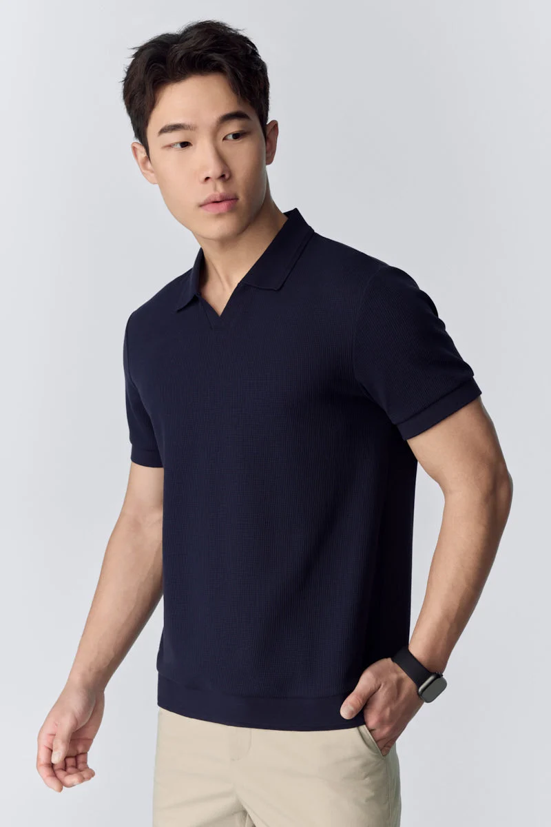 Waffle-Knit Buttonless Polo – Navy