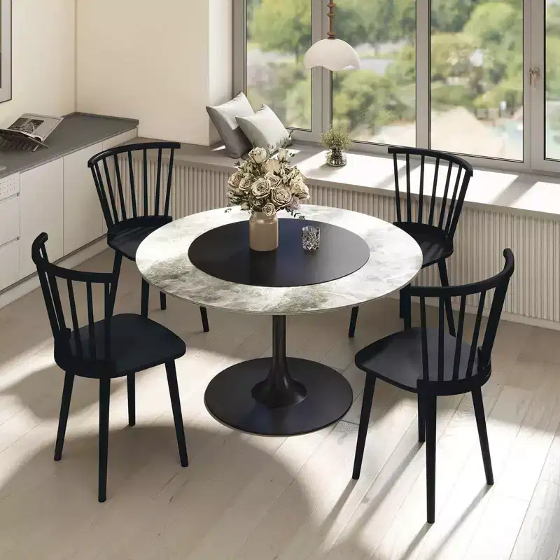 Costway Rubber Wood Windsor Dining Chairs Set of 2 with Spindle Back for Living Room Black/Natural