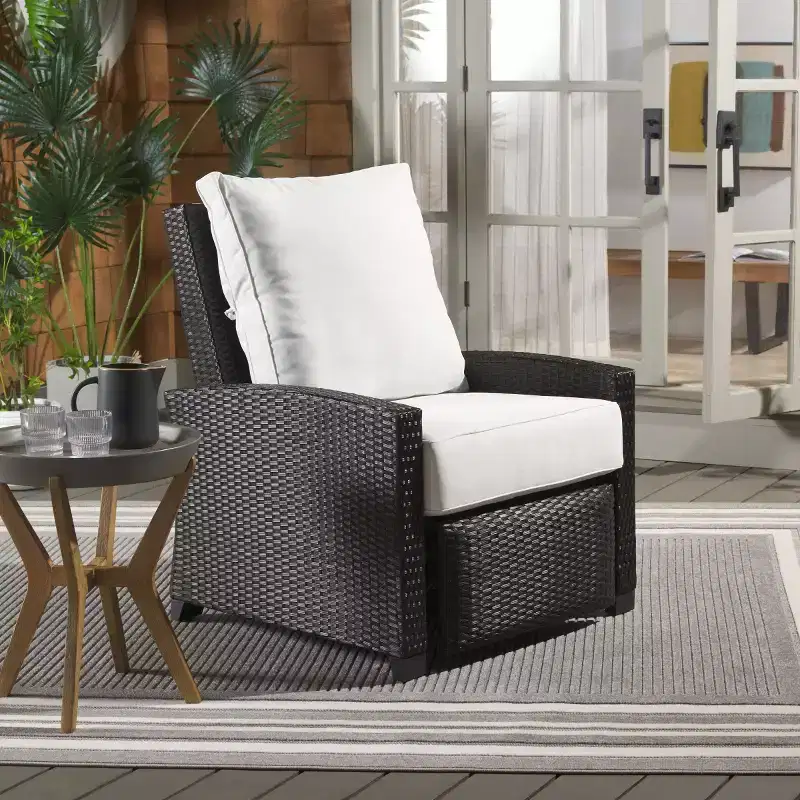 Landon Recliner Chair Indoor/Outdoor - PAT7538 - Safavieh