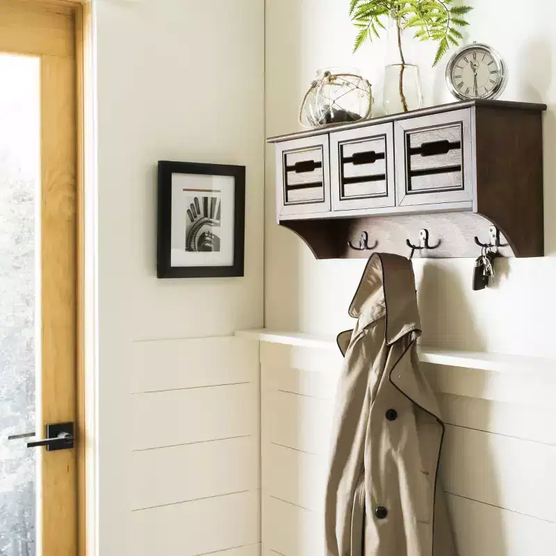 Leon Hanging 3 Drawer Wall Rack - Safavieh