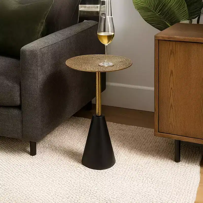 Royal Hampton 21.5 Side End Drink Table | Aluminum Cast Craftmanship I Crocodile Pattern