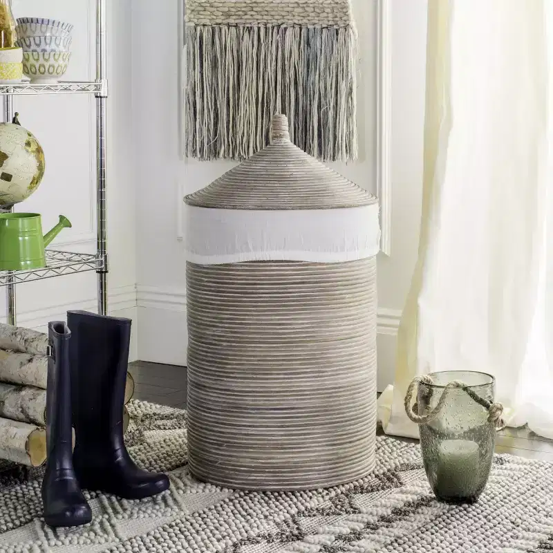 Wellington Laundry Basket With Liner - HAC6501 - Safavieh